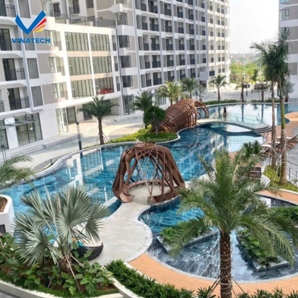 Thiết kế hệ thống thoát nước đầy đủ để hạn chế đọng nước và áp lực