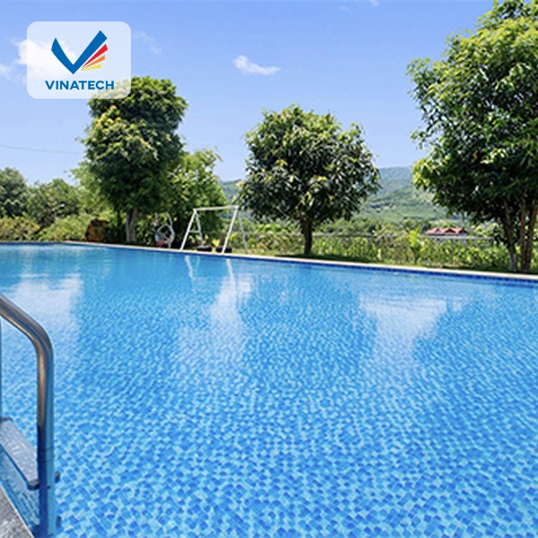 Khi thiết kế hồ bơi nghỉ dưỡng, cần chú ý cả yếu tố kỹ thuật lẫn thẩm mỹ