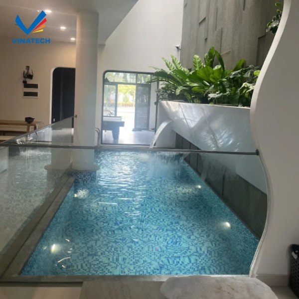 Vinatech - Đơn vị thi công hồ bơi kết hợp thác nước đẹp, trọn gói, uy tín hàng đầu