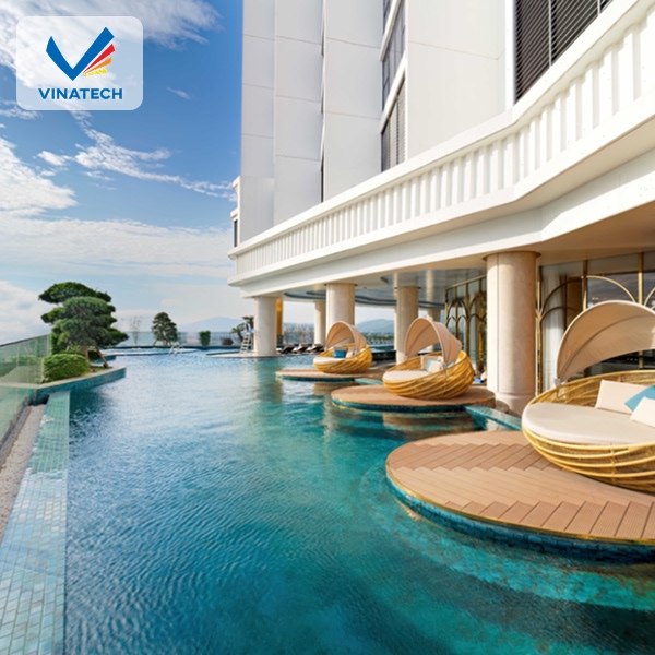Vinatech chuyên thiết kế và thi công hồ bơi khách sạn, resort uy tín