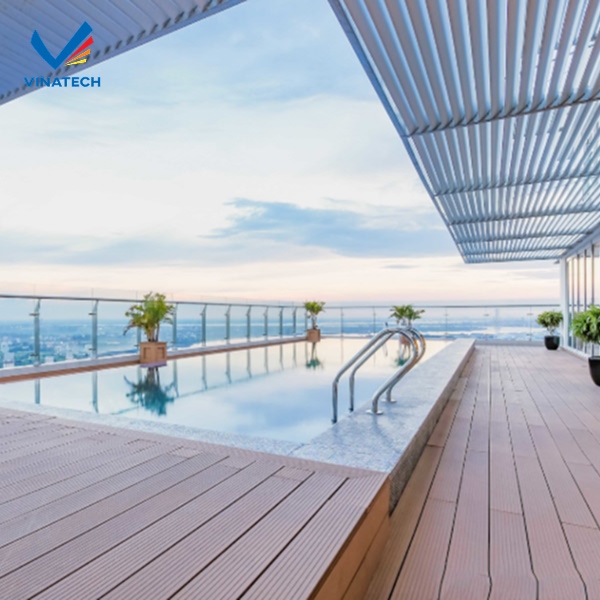 Đầu tư hệ thống chống thấm là điều bắt buộc khi thi công hồ bơi cho căn hộ penthouse