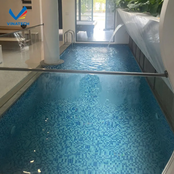 ​Bể bơi nhà ống cần tính kỹ kết cấu, thông gió, chống thấm và độ ẩm