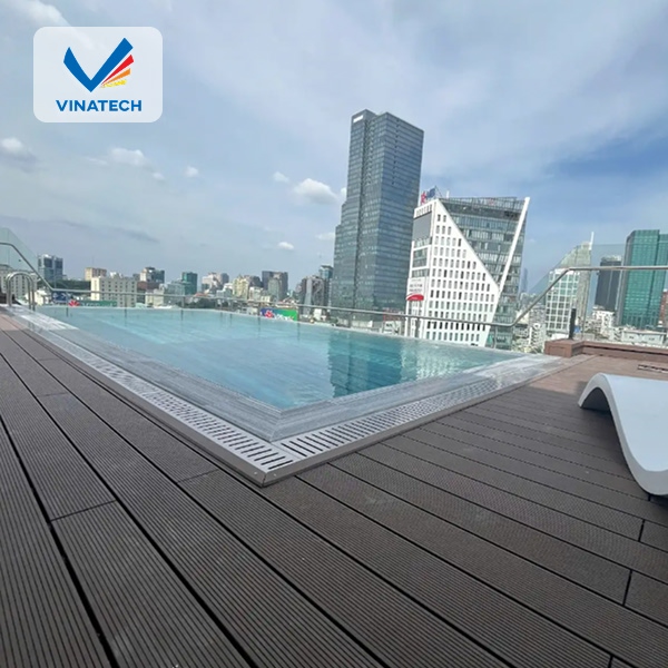 Đặt hồ bơi ở hướng không phù hợp có thể gây bất lợi về phong thủy
