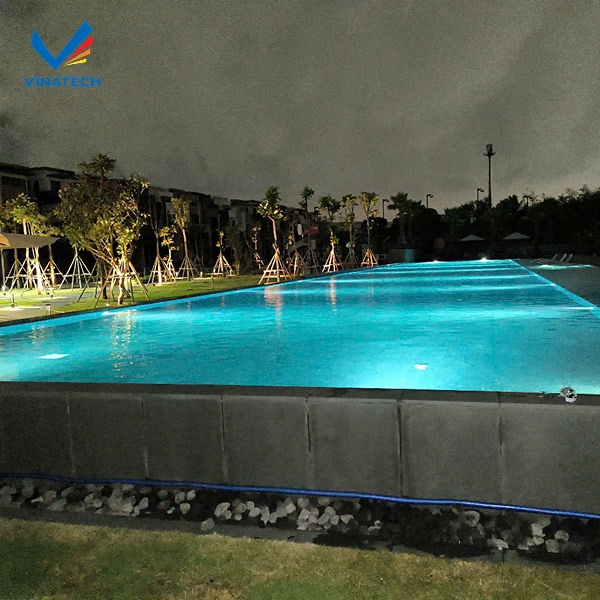 Để đảm bảo an toàn khi thi công hồ bơi thông minh gia chủ nên tích hợp thêm các tính năng an toàn