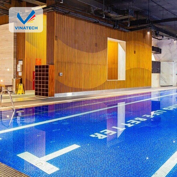 Hồ bơi spa thiết kế hài hòa với tổng thể không gian