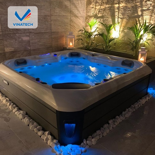 Bố trí hồ bơi spa tránh góc nhọn gây xung khắc