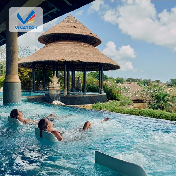 Hồ bơi spa tạo không gian thư giãn và nâng cao trải nghiệm cho khách hàng