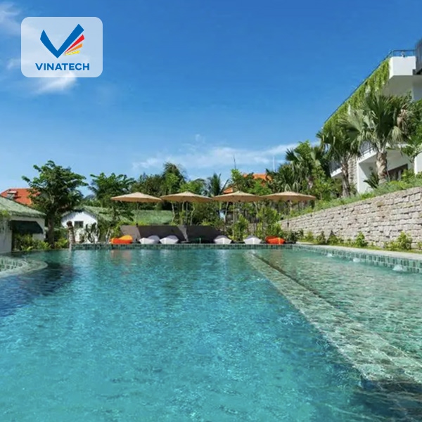 Vinatech - Đơn vị thi công hồ bơi thư giãn tại nhà với thiết kế chuẩn resort