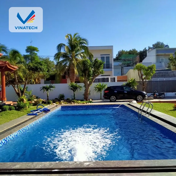 Những mẫu hồ bơi đẹp - Hồ bơi hình chữ nhật tối giản