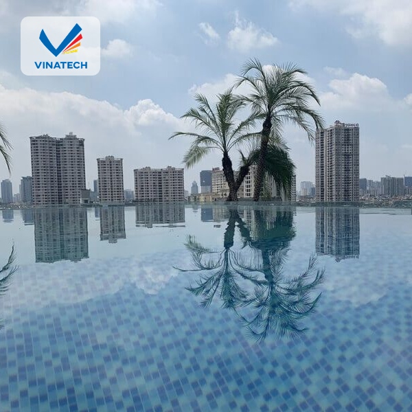Vinatech chuyên thiết kế hồ bơi sân thượng cho nhà phố, biệt thự, resort