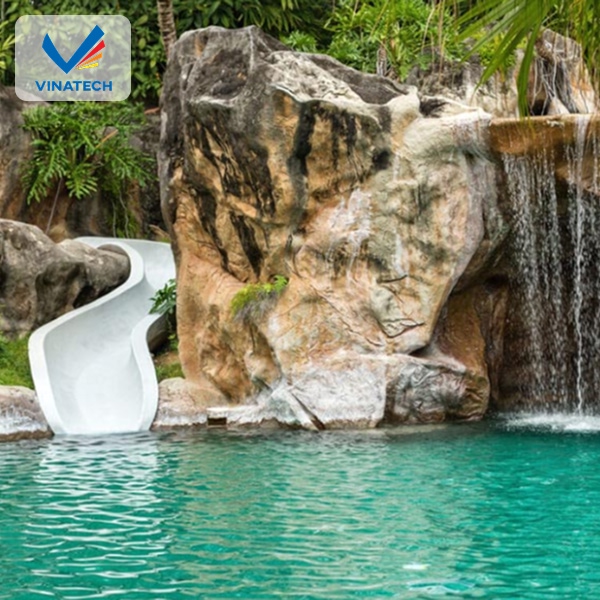 Thiết kế hồ bơi khách sạn cần đảm bảo thẩm mỹ, an toàn và hiệu quả sử dụng