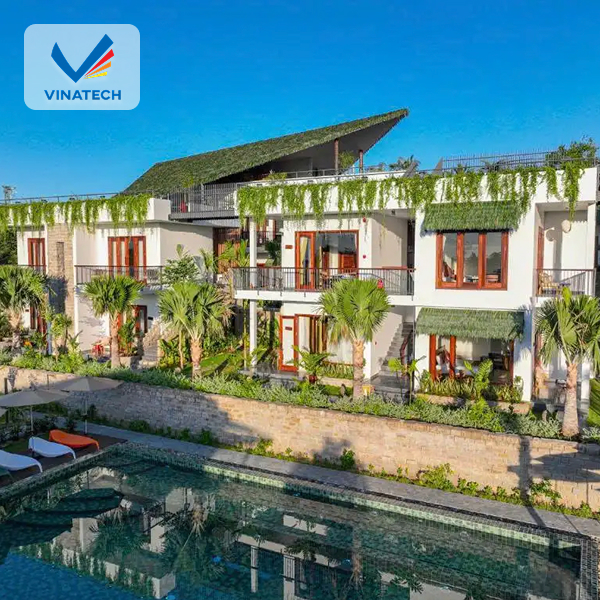 Hình ảnh thực tế thi công hồ bơi du lịch cao cấp