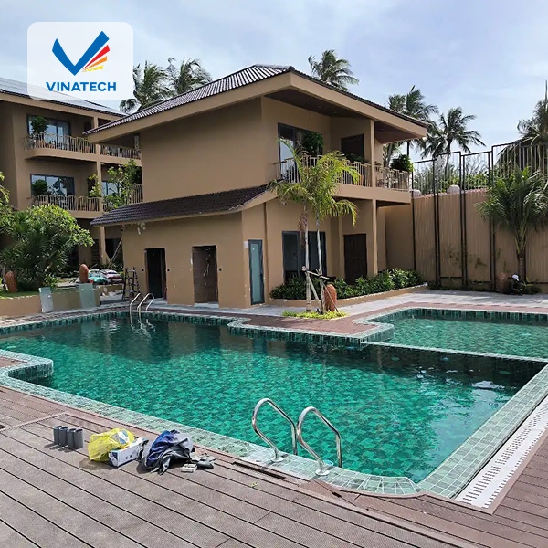 Thi công hồ bơi khách sạn với vị trí hợp phong thủy tránh sát khí