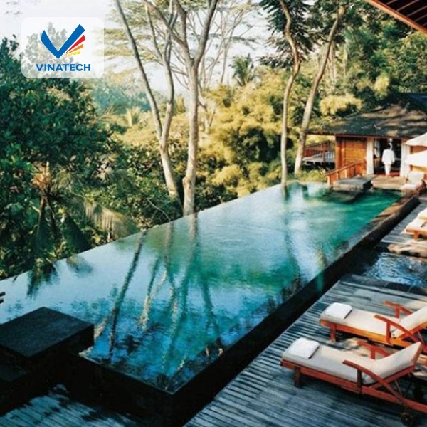 Thi công hồ bơi cho khu nghỉ dưỡng hướng đến không gian rộng mở, hài hòa với thiên nhiên xung quanh