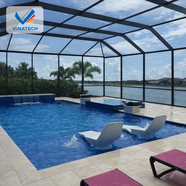 Lựa chọn đơn vị chuyên thi công hồ bơi có mái che uy tín sẽ giúp đảm bảo chất lượng công trình
