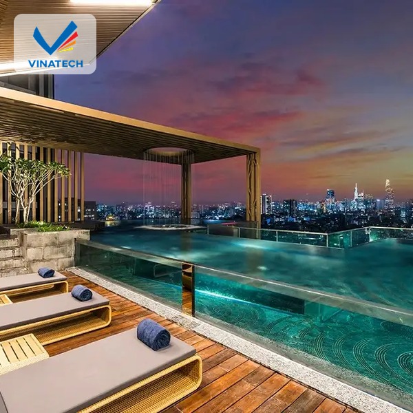 Việc lựa chọn vật liệu, hệ thống lọc nước và thiết bị phù hợp giúp hồ bơi vận hành ổn định