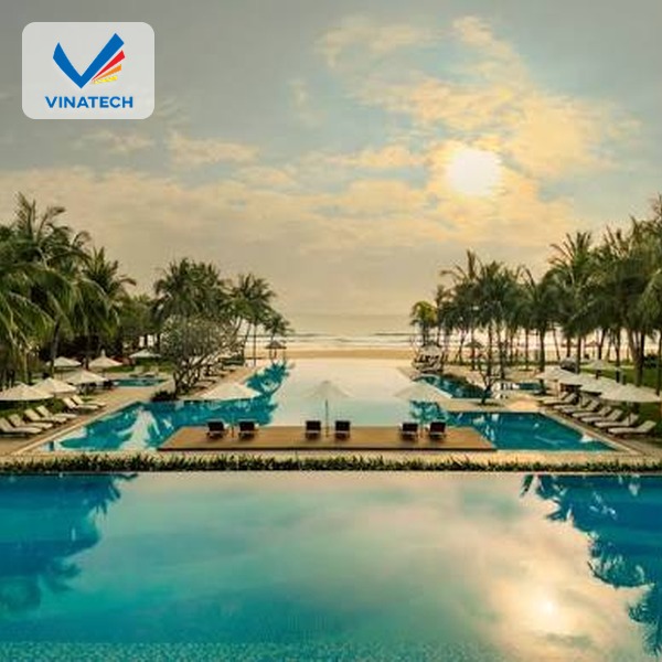 Chọn đơn vị chuyên thi công hồ bơi nghỉ dưỡng giúp tạo điểm nhấn sang trọng, an toàn tuyệt đối